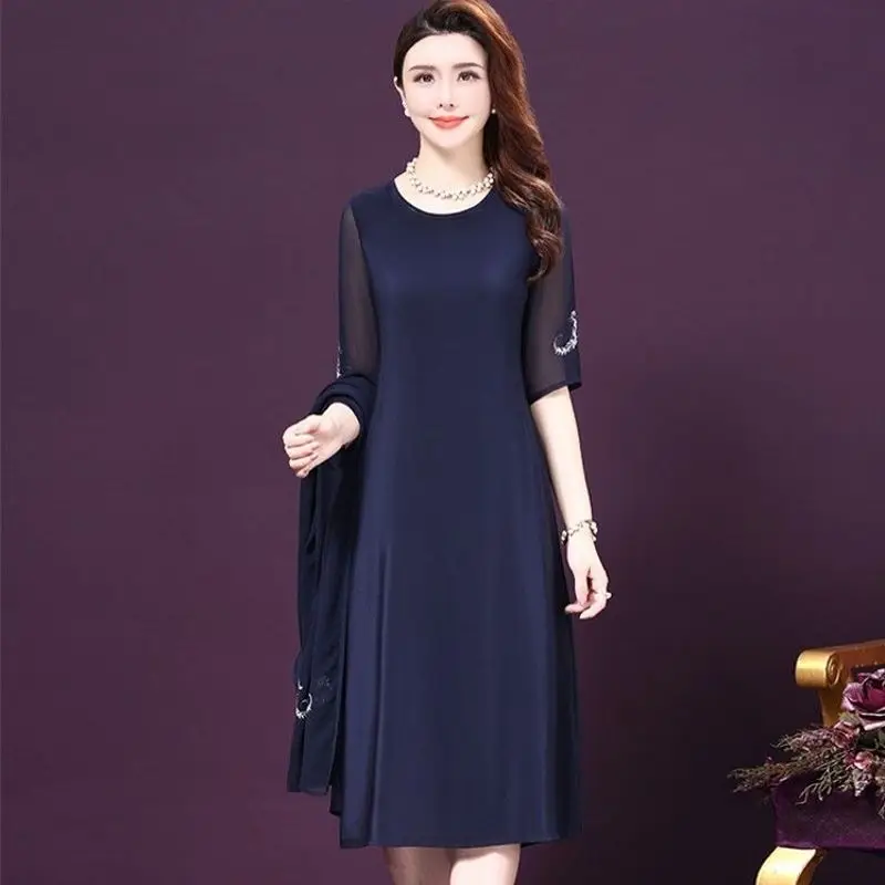 

2019 New Spring Vintage Floral Embroidery Dresses Summer Loose Women Two Pieces Dress Casual 3/4 Sleeve Dresses Plus Size