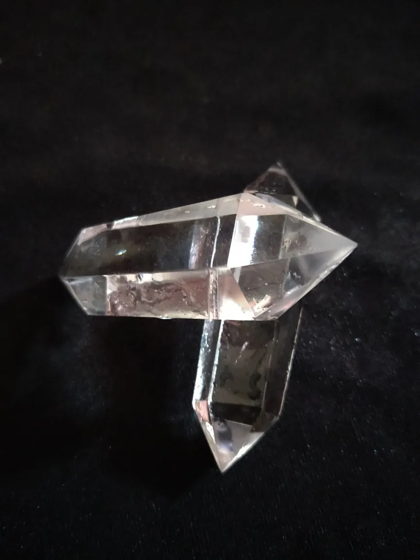 

Crystal column natural white crystal double-pointed six prisms wholesale