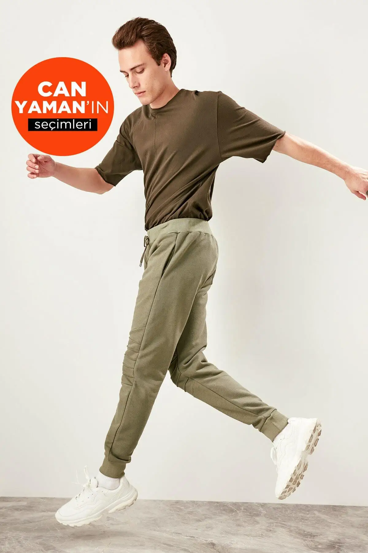 

TRENDYOL MAN Khaki Men 'S Waist and Pettitoes Wheel Biker Detaylı Pockets Sweatpants TMNSS19SE0053