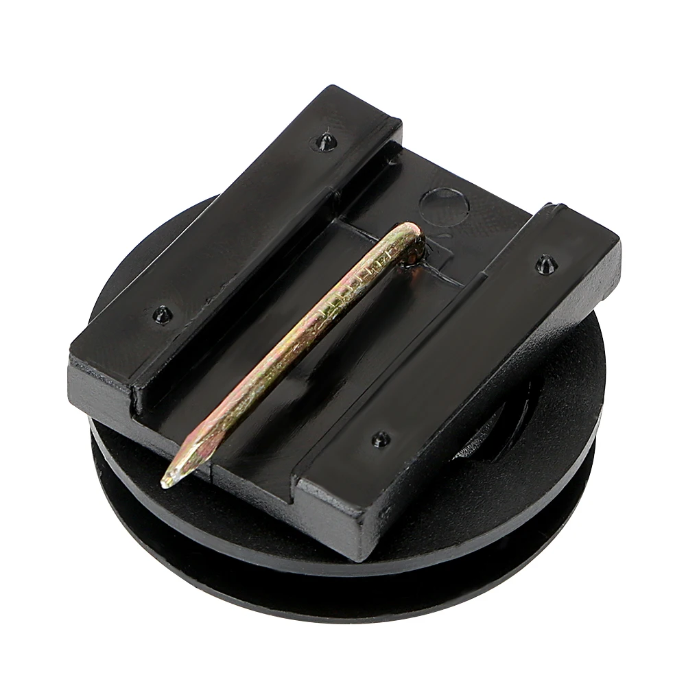 YOSOLO 2pcs/set Car Mat Clamps Interior Carpet Fixing Auto Footcloth Fastener Clip Auto Mat Organizer Interior Accessories YOSOLO 2pcs/set Car Mat Clamps Interior Carpet Fixing Auto Footcloth Fastener Clip Auto Mat Organizer Interior Accessories