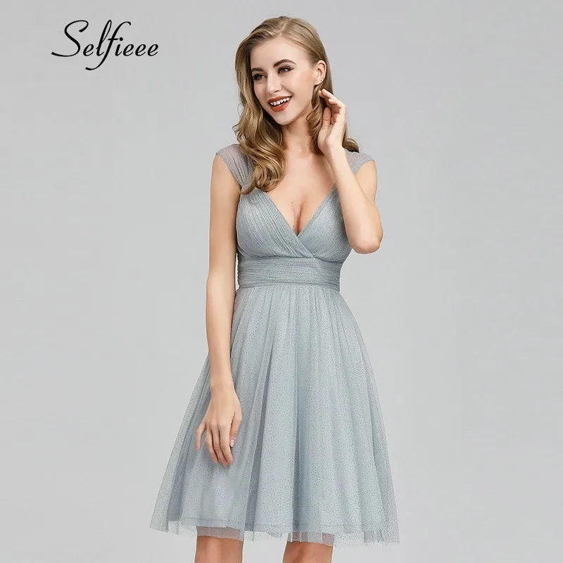 

New Preppy Style Women Summer Dresses 2019 A-Line Solid Sleeveless V-Neck Rockabilly Dresses Cheap Elegant Tulle Party Dresses
