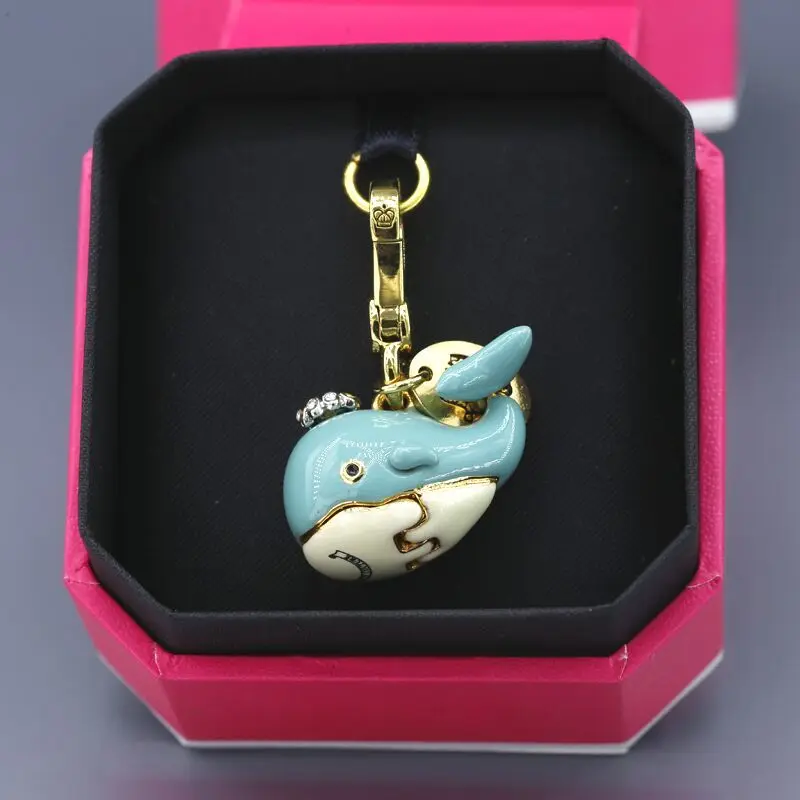 

Boshuolin Juicy Water Spray Glaze Blue Whale Pendeloque Cut Can Open Small The Black Dog Pendant Pendant
