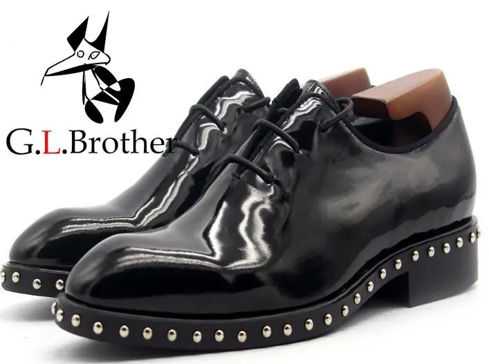 

Simple Formal Oxford Bright Black Leather Shoes Lace-up Rivet Men Shoes Men Casual Shoes