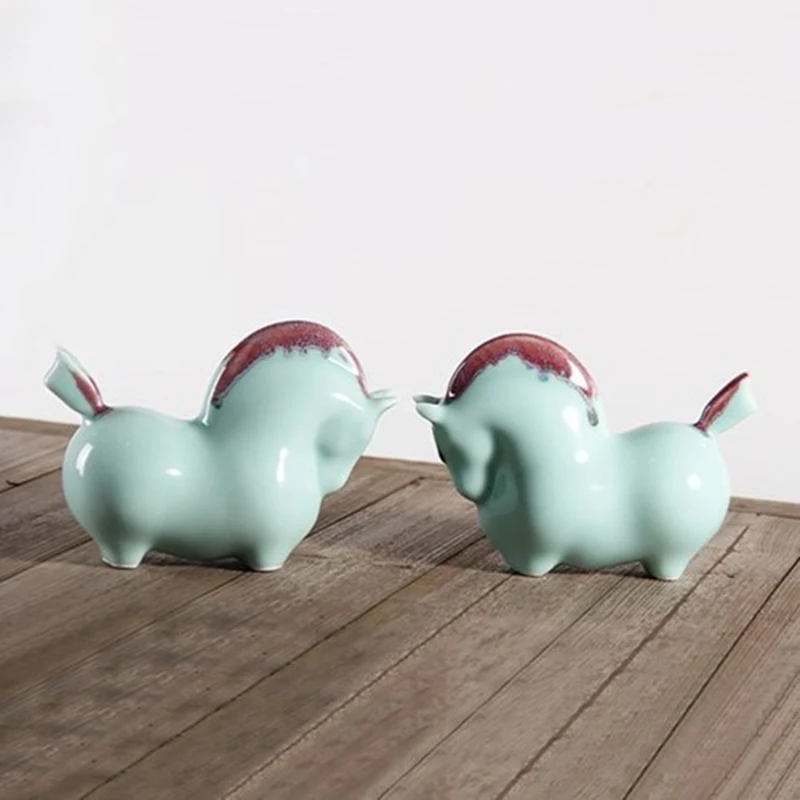 

Ceramic Cute Horse Statue Good Luck Horse Tabletop Display Home Decoration Accessory Office Little Display