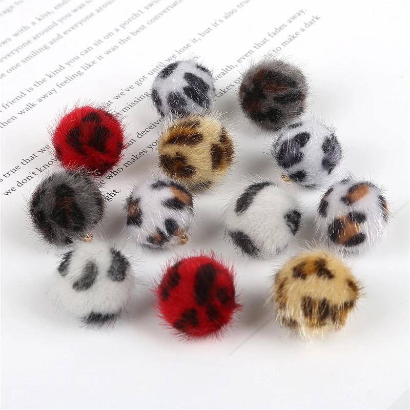 

Leopard-printed pompom pendant DIY Craft Supplies handmade earrings ear clip hook jewelry material package accessories DZ006