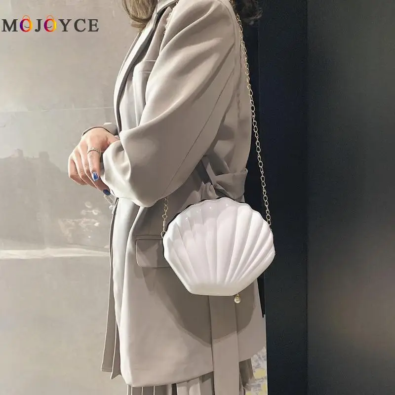 جديد أزياء قذيفة حقيبة سلسلة الكتف الصلبة اللون حقائب النساء صغيرة PVC Crossbody أكياس