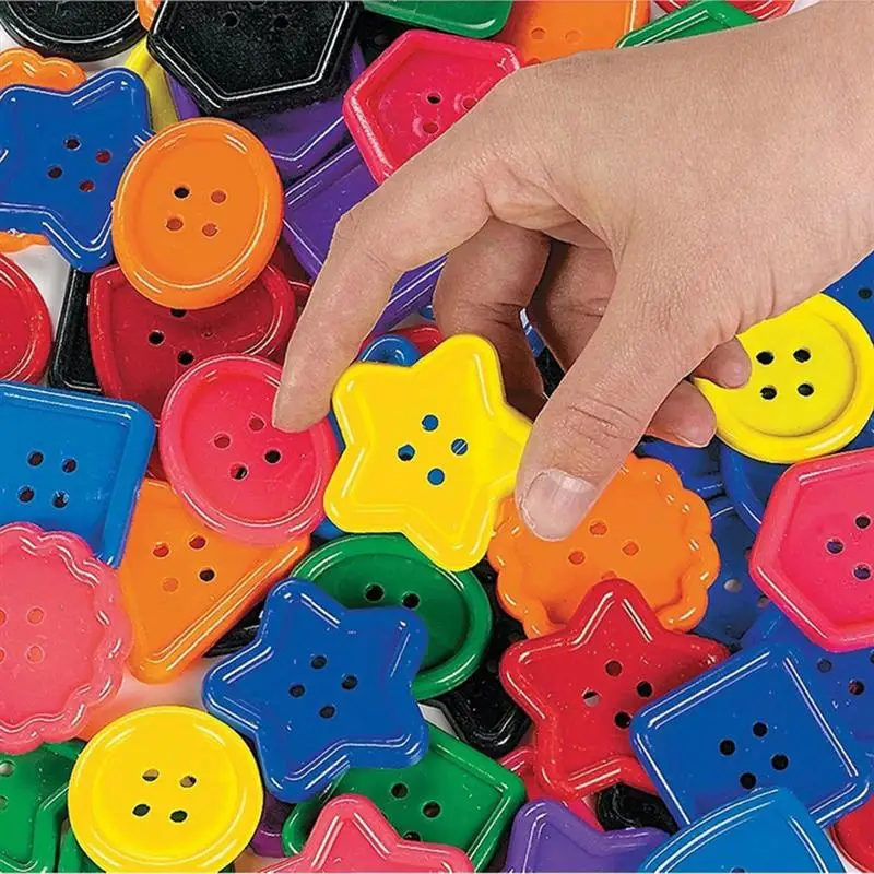 

50pcs DIY Big Buttons Embellishments for Sewing Art Crafts Projects DIY Decoration and Scrapbooking (Random Patterns and Colors)
