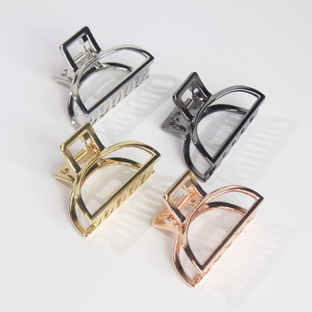 

Quality Hairpins For Women Hair Claw Crab Gold/Silver Solid Retro Alloy Metal Half Moon Shape Grab Hair Clips Bathing Headwear
