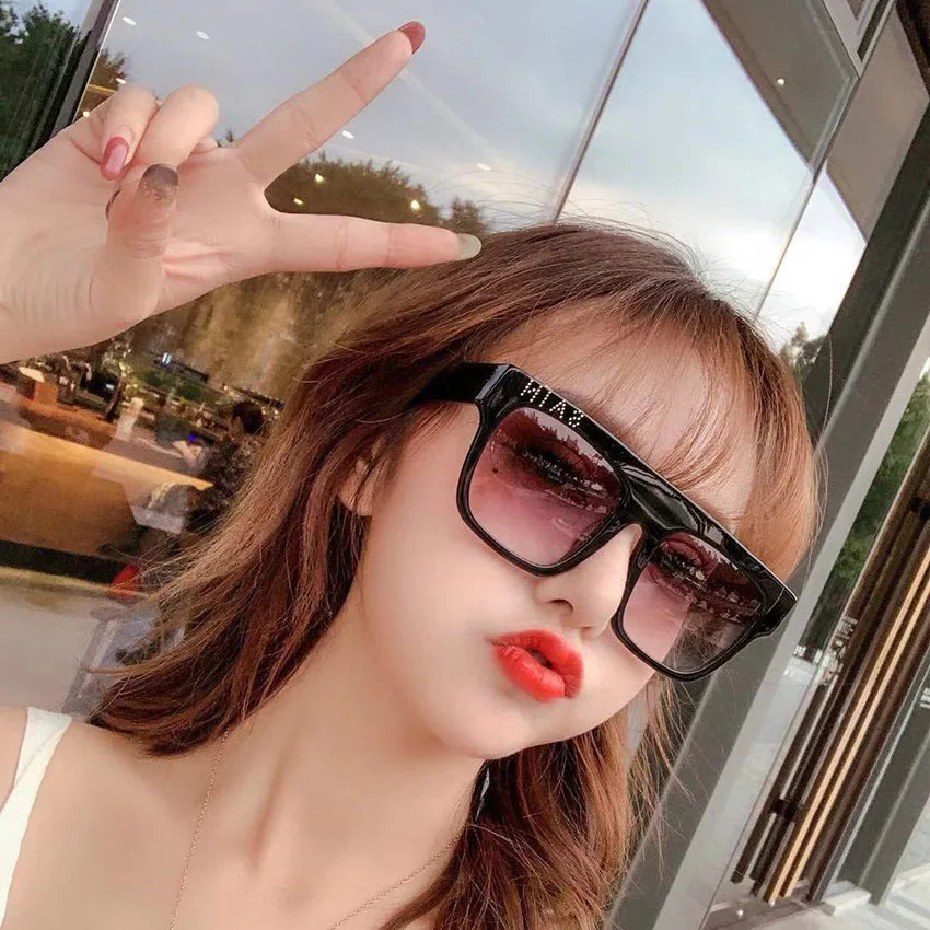 

High quality vintage sunglasses Women Stylish English alphabet decorative frame Sun Glasses for Woman Female Shades Green UV400