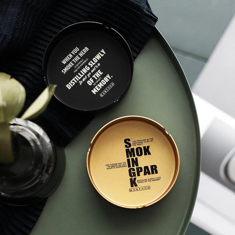 

Hot Sale American Style Creative Metal Ashtrays / Special Gift Stainless Steel Round Ashtray / Black Gold 10x10x2.8 cm