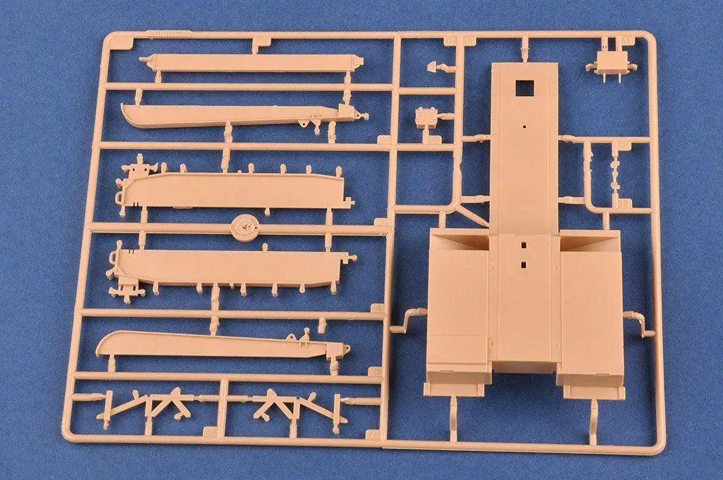 Hobbyboss 85517 1/35 русская BAZ-64022 w/5P85TE2 тел S-400 модельный комплект