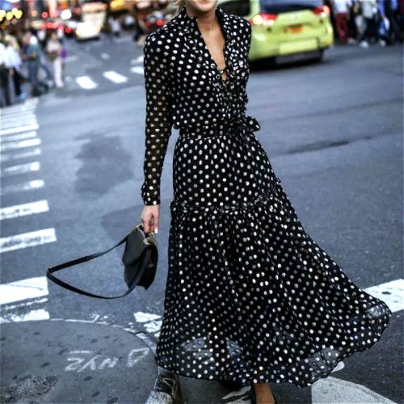 

2019 Summer Bohemian Dress Women V Neck Dot Print Maxi Dress Ladies Party Evening Long Dresses Elegant Casual Beach Dress