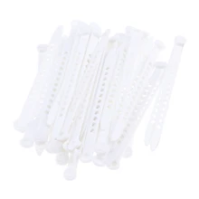 50 шт. короткие Пластик роликовые штифты бигуди для волос выбирает Шпильки стержней Fix держатель, цвет случайный