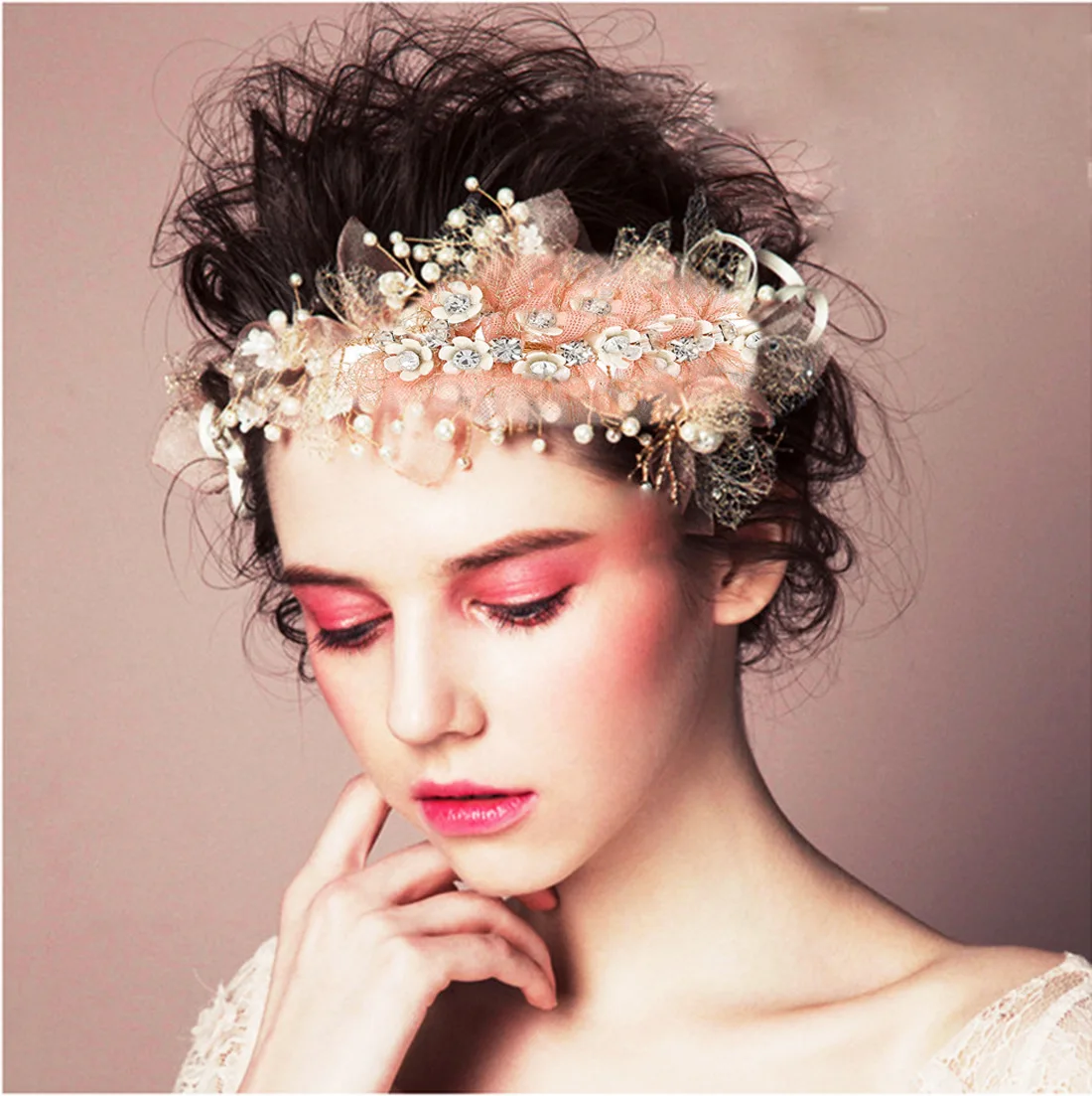 

New fashion pearl flower bridal headdress, hand-woven wedding photography studio hair