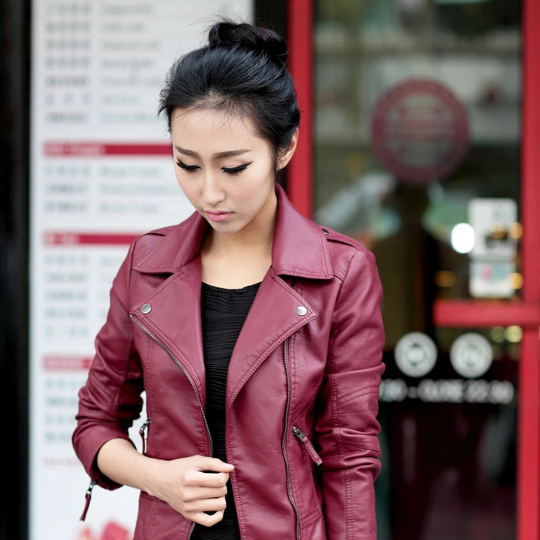 Осенняя верхняя одежда женская куртка черная плюс размер 3xl модная мотоциклетная куртка из искусственной кожи с длинным рукавом тонкая женская уличная короткая куртка