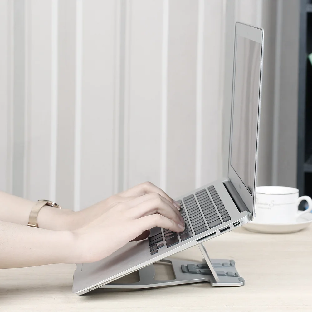 Universal Computer Laptop Stand for MacBook 12/13/15/17 inch Aluminum Cooling Portable Adjustable Stand Laptop Riser Universal Computer Laptop Stand for MacBook 12/13/15/17 inch Aluminum Cooling Portable Adjustable Stand Laptop Riser