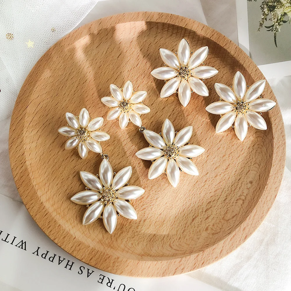 

New Fashionable Exaggerated Jewelry Acrylic Daisy Flowers Drop Earrings For Women Charm Accessories