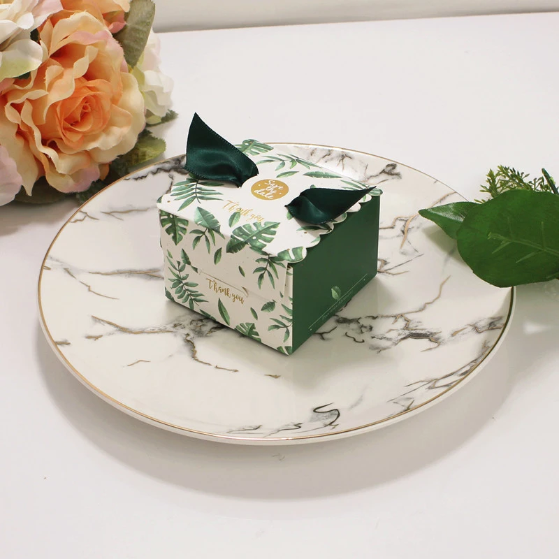 

50pcs Floral Wedding Favour Sweet Cake Candy Gift Box Bags Engagement Party