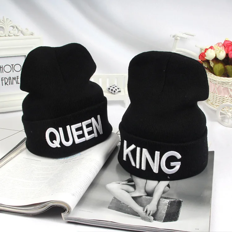 Новинка 2019 золотые теплые шапочки Queen King облегающие шапки вязаная шапка шляпа в