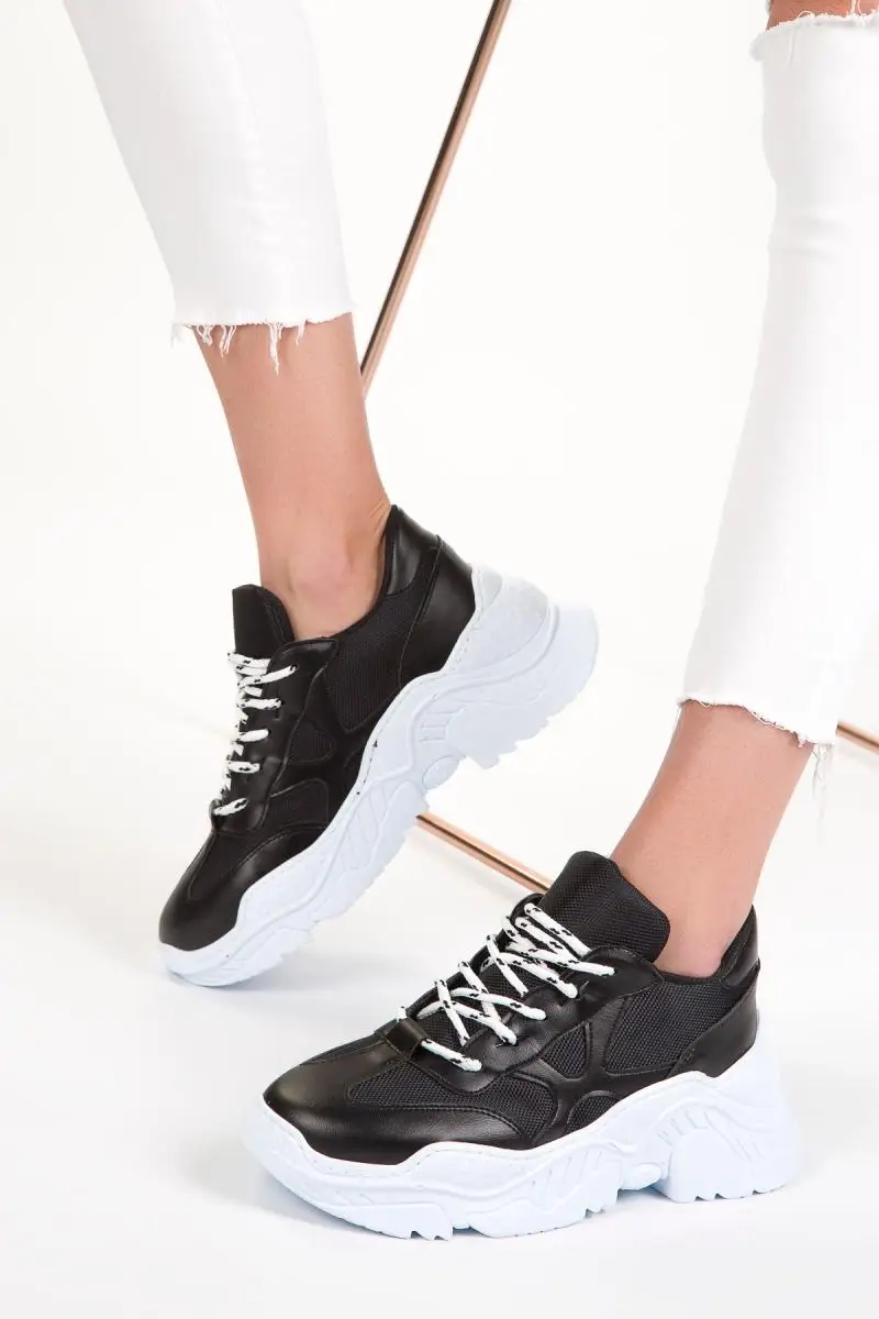 

SOHO Black Women Sneaker 12760