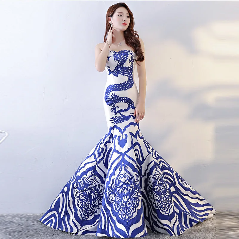

Традиционное китайское свадебное платье Cheongsam, сине-белое платье невесты с хвостом, вечернее платье без рукавов, современное Ципао без бретелек