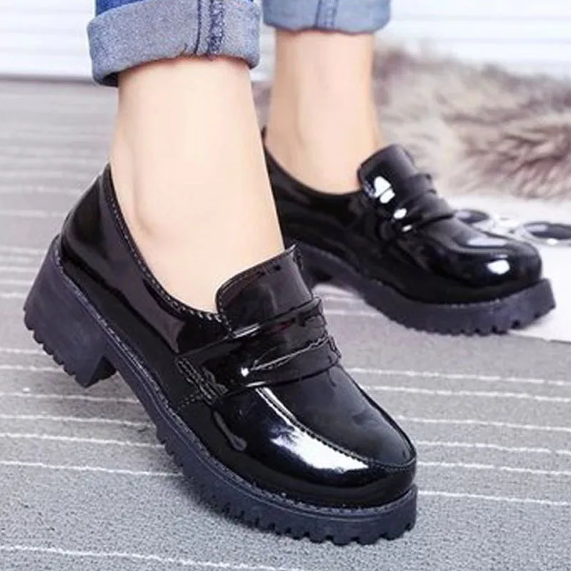 Популярная обувь в школу. Школьная обувь. Обувь в школу для подростков. Туфли мальчиковые. Обувь в школу 2023.