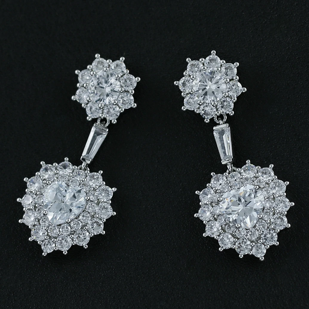 

2019 Cubic Zircon Drop Dangle Wedding Earring Rhinestone Crystal Earring For Women Prom Party Jewelry Accessories Gift CE10629