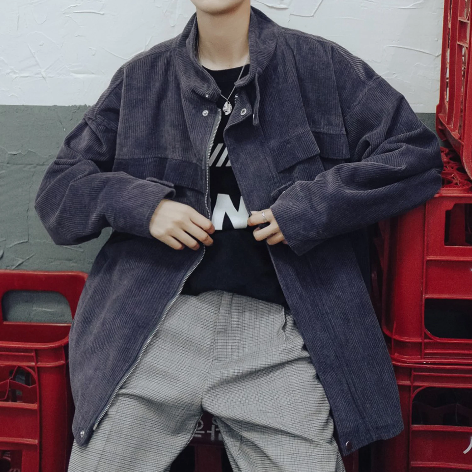 2019 Korean Style Men's New Corduroy Fabric Coats Streetwear Brand Bomber Jacket Male Outerwear Loose 3 Color Windbreaker M-2XL 2019 Korean Style Men's New Corduroy Fabric Coats Streetwear Brand Bomber Jacket Male Outerwear Loose 3 Color Windbreaker M-2XL