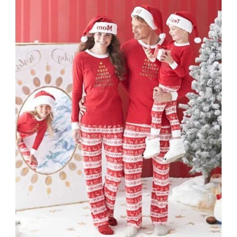 

2018 New Year Family Matching Pajamas Sets Cotton Mother and Me Christmas Look Lovely Kids Boys Girls 2Pcs Sleepwear Clothes
