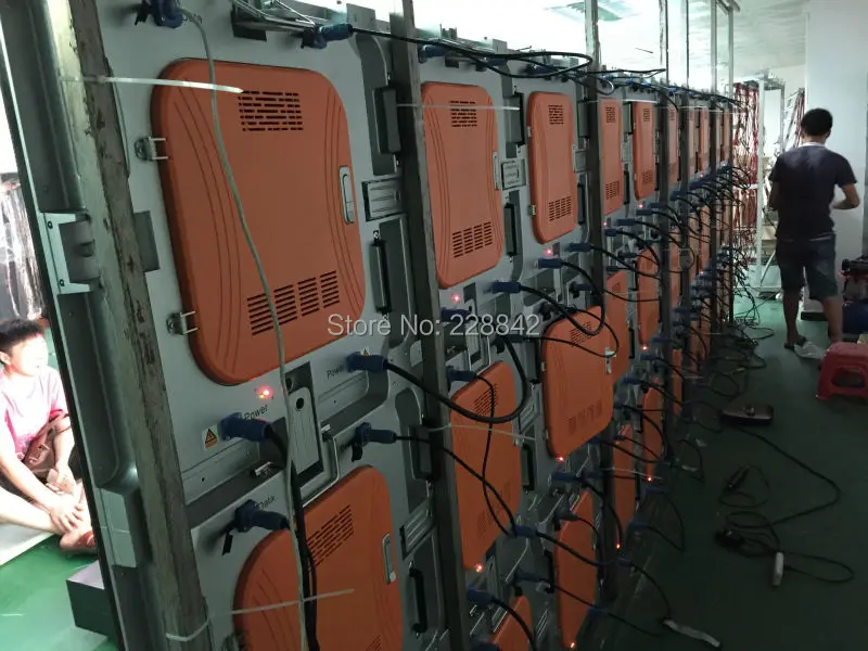 

64*32dots cabinet 90 degrees to lock installation easily P5 outdoor SMD2727 640*640mm warranty 3 years pantalla led ali express