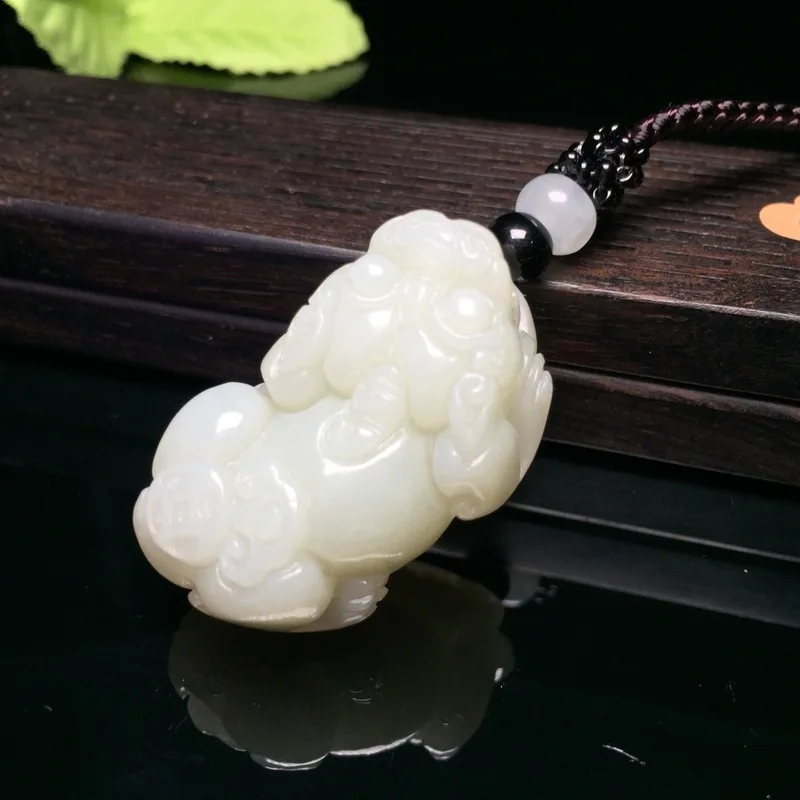 

2018 Promotion Time-limited Boys Circle Casual/sporty Chakra Reiki Hetian The Mythical Wild Pendant Hotan With Lady Certificate