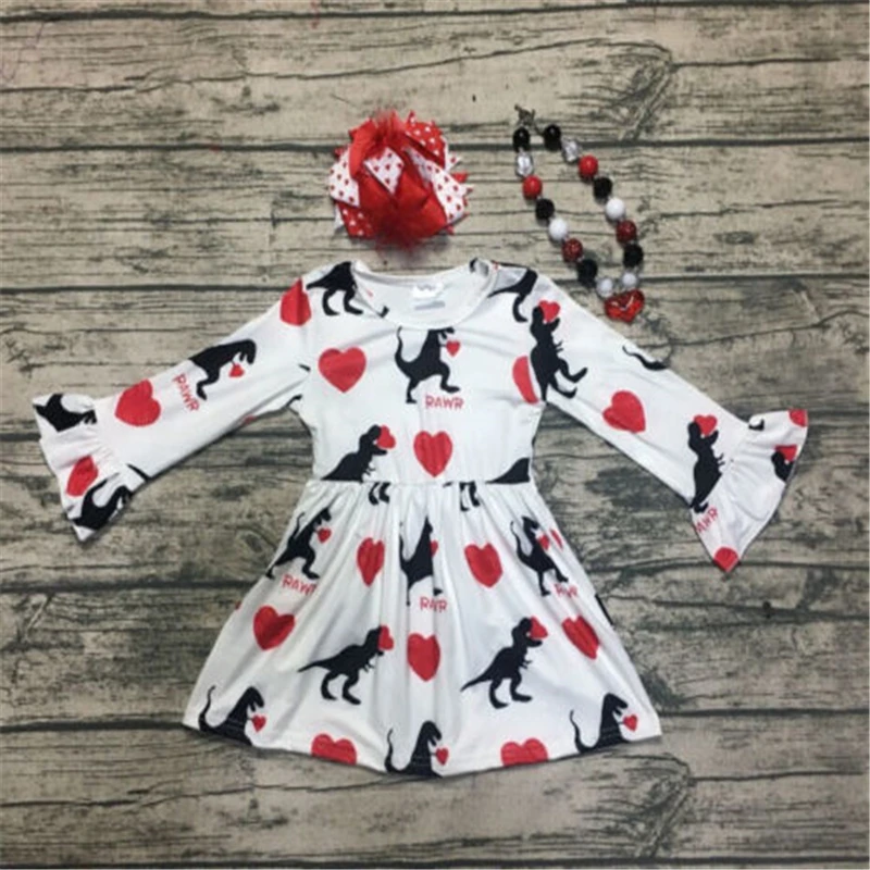 Хлопковое платье принцессы на День святого Валентина с динозавром для маленьких девочек, популярная новая одежда для маленьких девочек, платье с длинными рукавами с изображением сердца динозавра