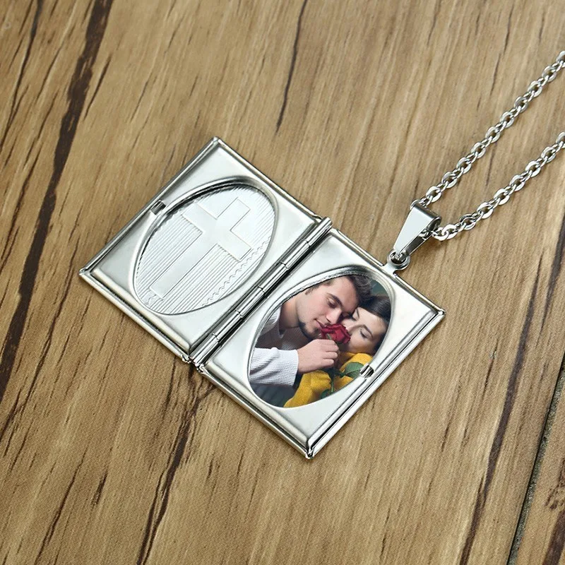 

Locket Necklace Pendant For Men Stainless Steel Photo Frame Design Cross Engravable Memory Romantic Love Choker Best Friend Gift