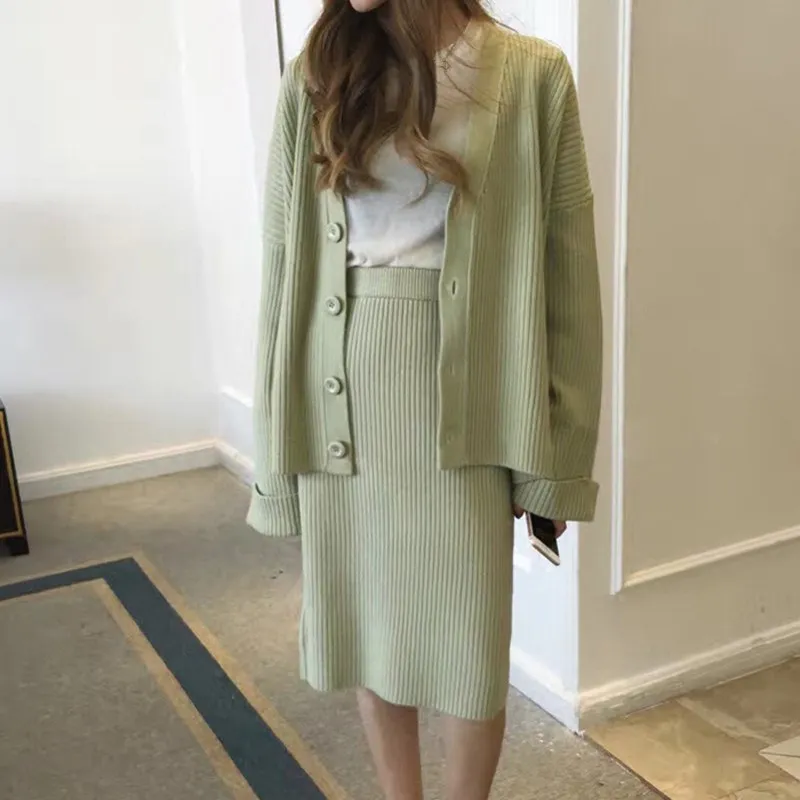 

2019 Autumn Winter Women Two Pieces Sets Single Breasted Cardigan and Skirt Open Stitch Knitted Sweater Suits