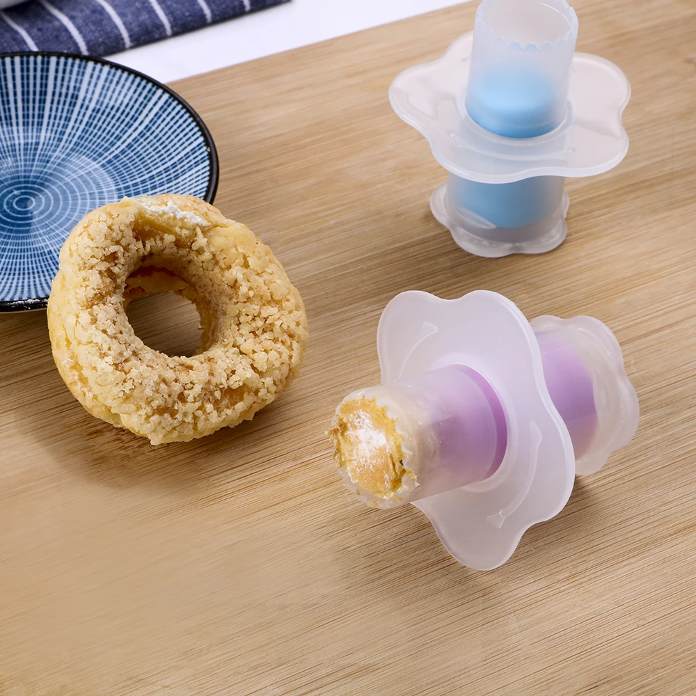 

Muffin Cake Pastry Corer Cake Digging Holes Device Cupcake Bread Decorating Cupcake Corer Tools Plunger Cutter