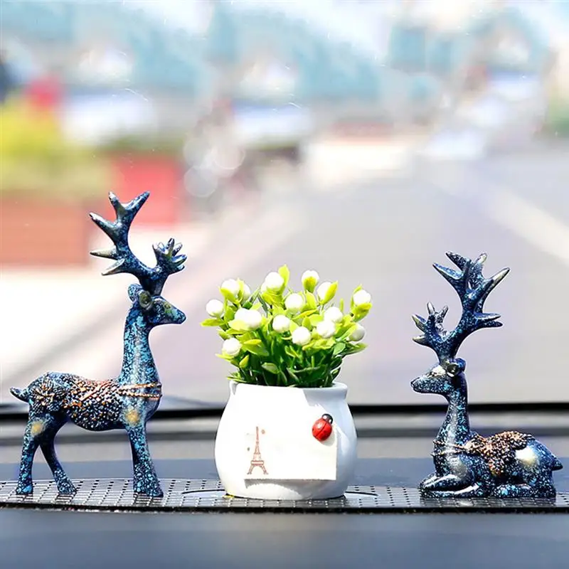 

2Pcs Christmas Deer Statue Resin Deer Figurine Resin Crafts Art Decor For Home Garden Car Table Decoration Ornament Kids Gift