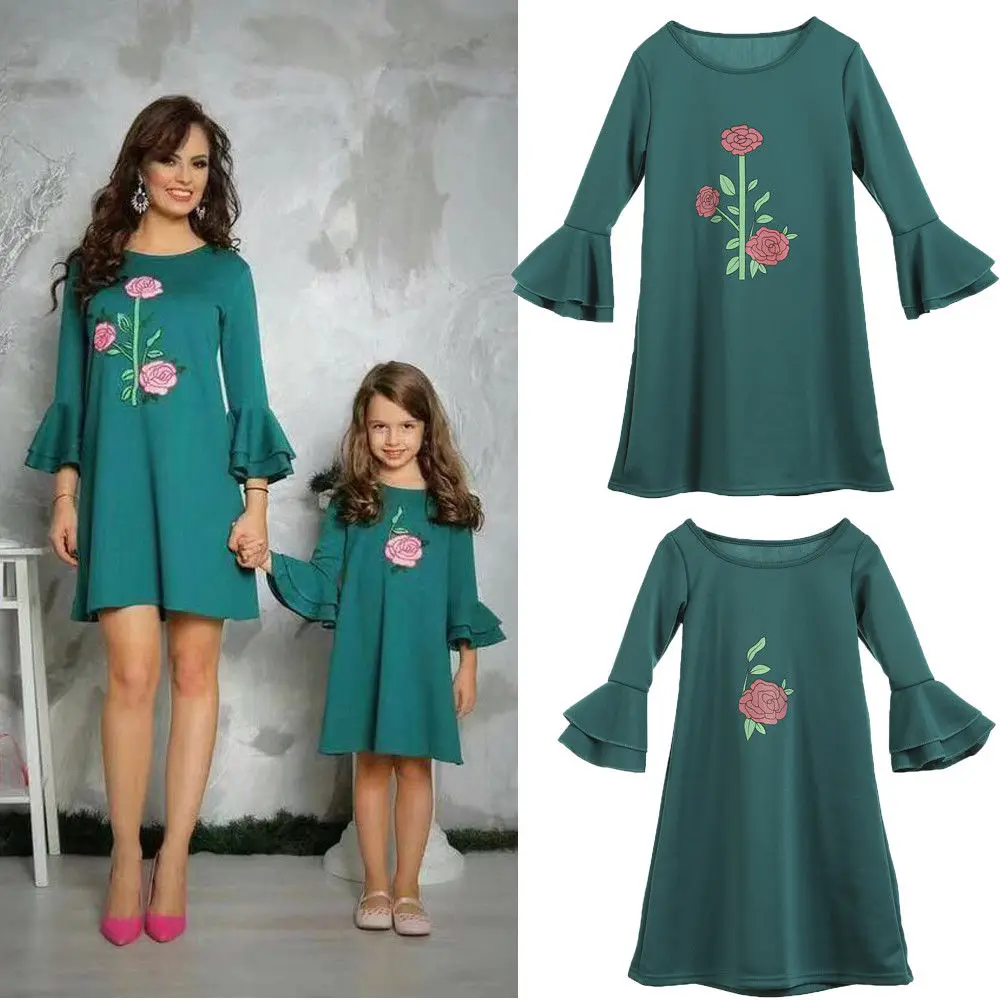 matching holiday outfits for mom and daughter