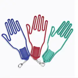Открытый Гольф перчатки вешалка в форме руки (случайный цвет)