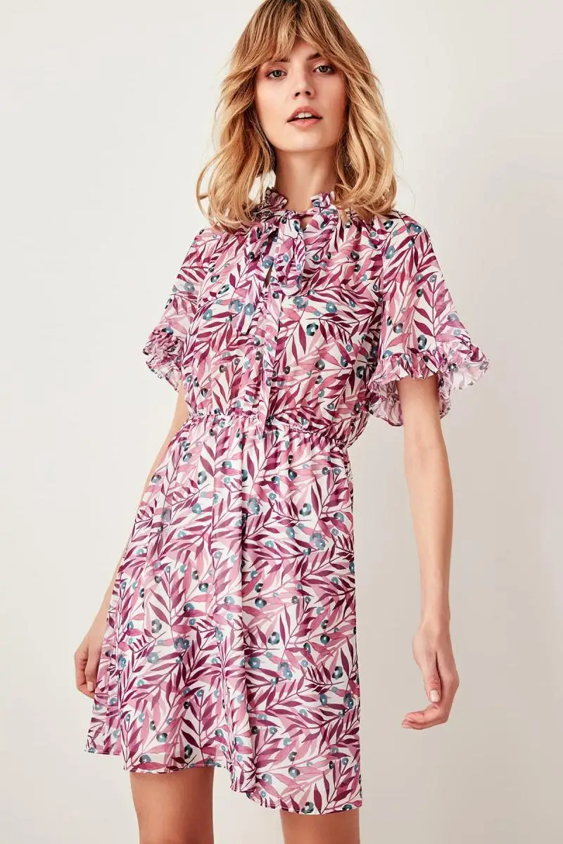

Trendyol Multicolour Collar Detail Dress TWOSS19XO0043
