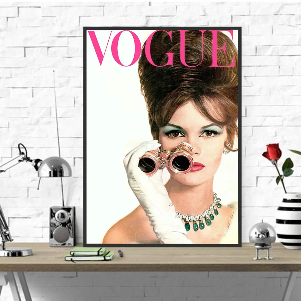 

LECHAO Vogue Magazine Cover Canvas Painting Fashion Woman with Makeup Posters Home Decor Canvas with Frame