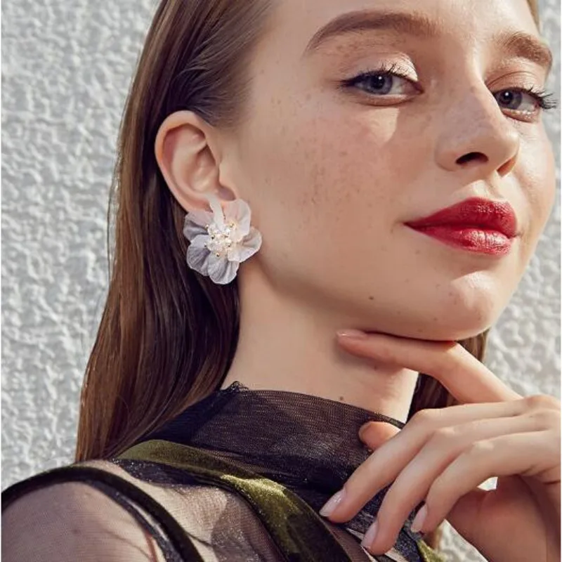 

2019 Hot Sale Jewellery New Pattern Flower Ear Woman Petal Earrings All-match Trendsetter Personality Temperament Accessories