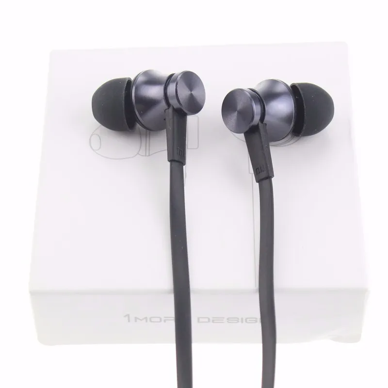 Партия детской одежды из 2 предметов Xiaomi Mi Piston 3 наушники основные с микрофоном