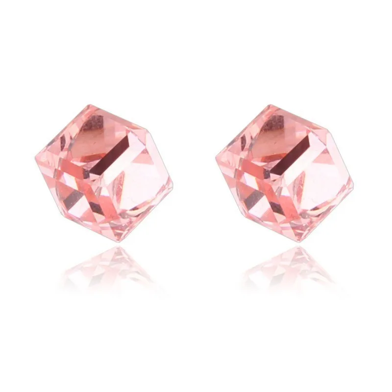 

Crystal Strong Magnetic Stud Earrings Sparkling No Ear Hole Water Cube Box Cube Stone for women Party Jewelry Earring earing