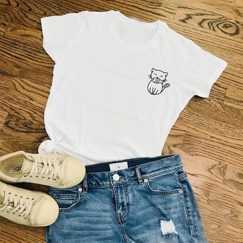 

Harajuku Kawaii Summer Tops T Shirt Bowtie Cat Pocket Style Tshirt Fishy Cat Funny Graphic Tees Women Shirt Plus Size T-Shirt