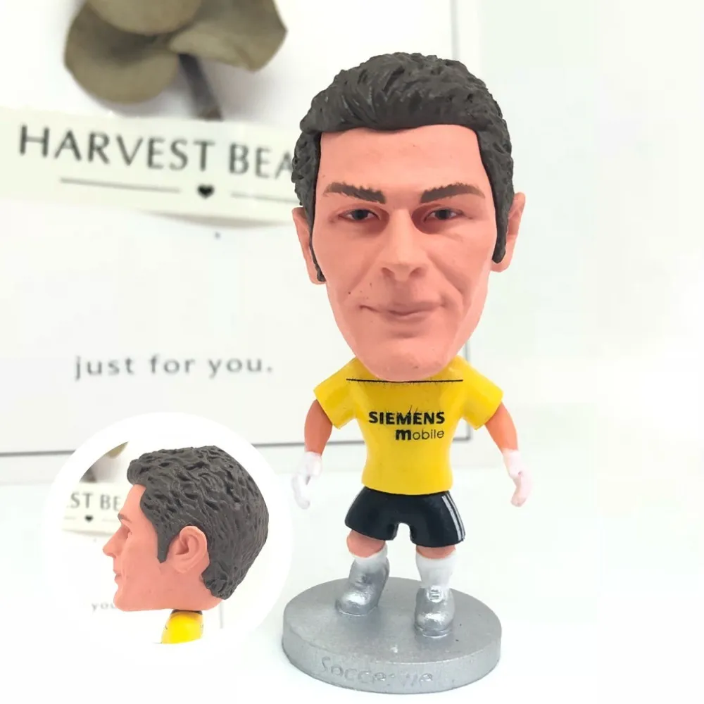 

Soccerwe Dolls Figurine Football Stars Casillas 1#17-18 Movable Joints Resin Model Toy Action Figure Dolls Collectible Gift