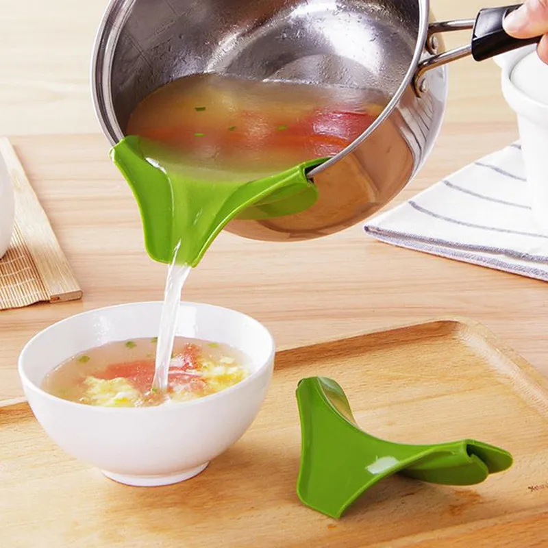 

Practical Silicone Anti-spill Slip On Pour Soup Spout Funnel With Long And Thin Spout For Kitchen Gadget Pots Pans and Bowl Use