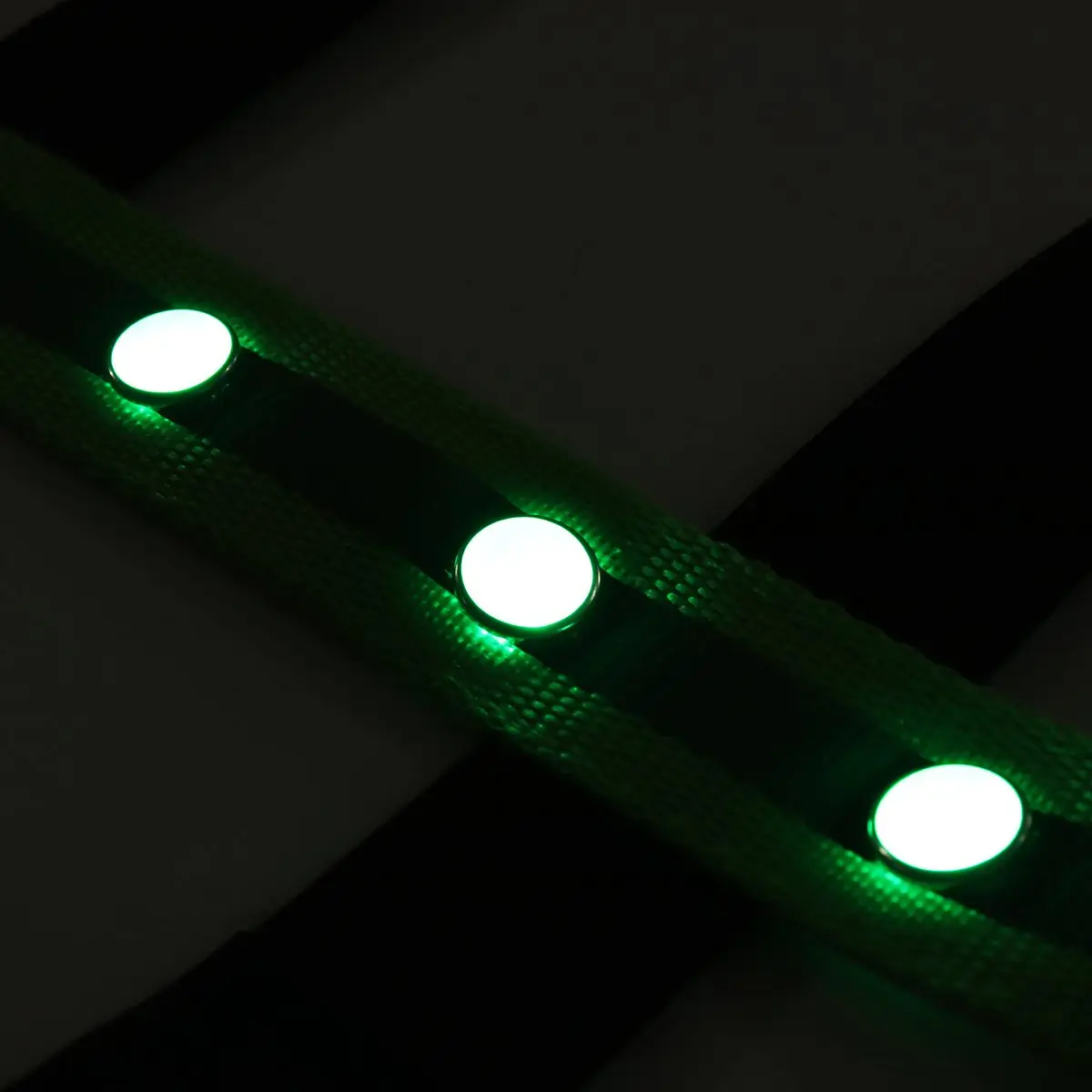 LED Horse Head Straps Night Visible Equitation Multi-Color Optional Horse Breastplate Decoration Riding Strip LED Horse Head Straps Night Visible Equitation Multi-Color Optional Horse Breastplate Decoration Riding Strip