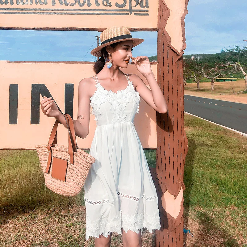 

2019 scheming design white lace dress female summer backless strap beach dresses