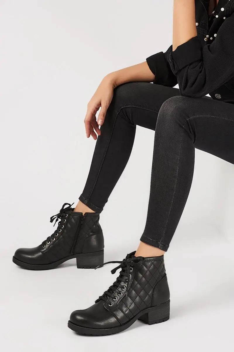 

Bambi Black Women Boots E0204825409