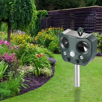 

Outdoor Ultrasonic Solar Pest Repeller Animal Pest Mouse Repeller PIR Sensor Garden Bird Cat Dog Fox Repellent Keep Animals Away